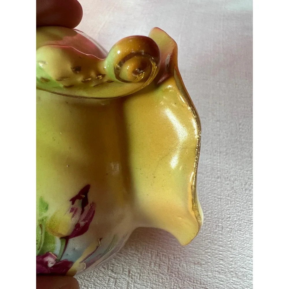 Beautiful Antique  1890s Austrian Porcelain Hand-Painted Tulip Small Jardinière